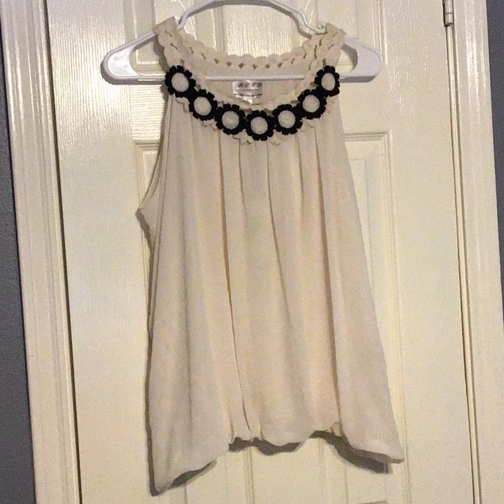 Chiffon blouse with elastic bottom